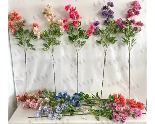 Come mantenere i fiori artificiali sembrano freschi