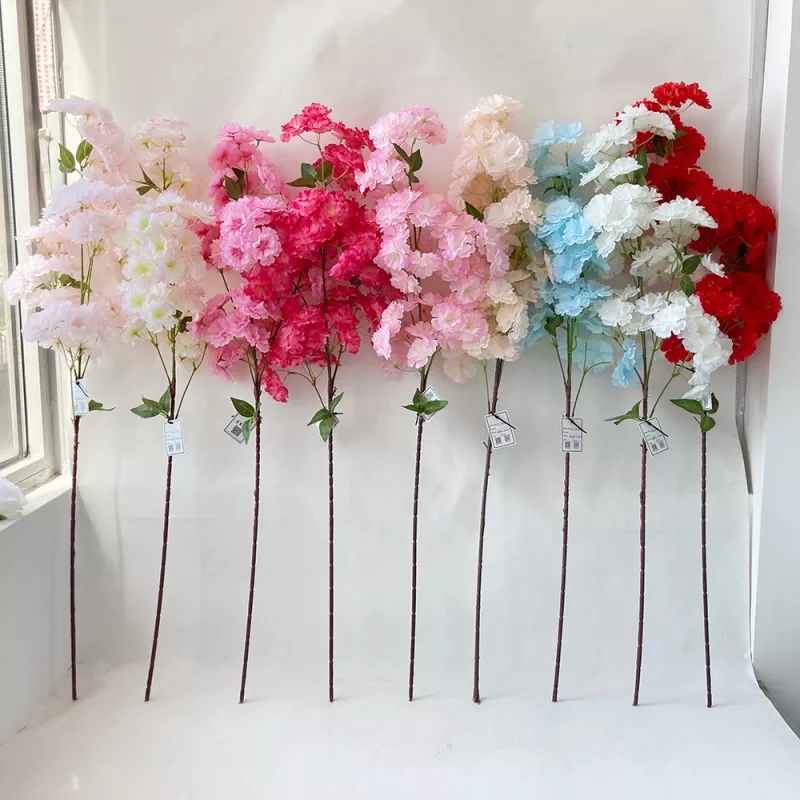 Fiori di seta a fiore di ciliegio
