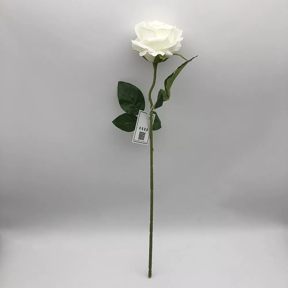 Fiore di rosa di seta a gambo lungo